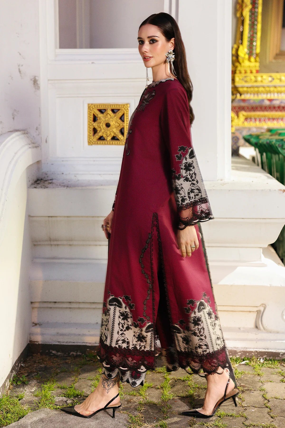 Charizma - Winter 3PC Karandi Digital Print Dress - KP3388