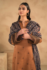 Baroque - Winter 3PC Dhannak Embroidered suit with Printed Shawll-KP631