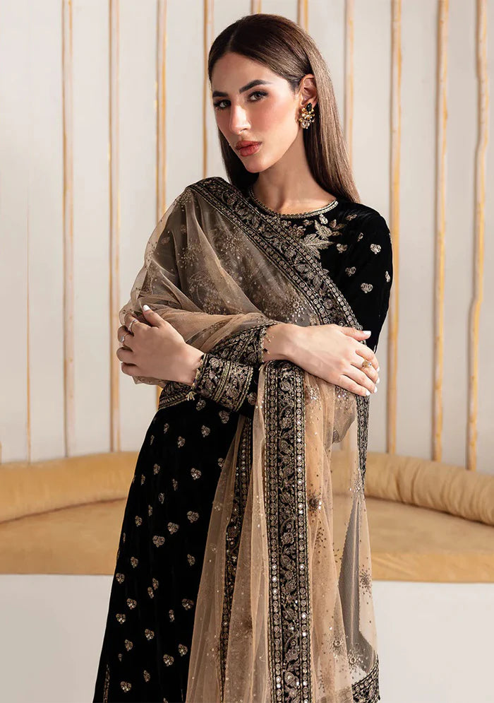 Baroque Embroidered Velvet 3piece suit - KP2020