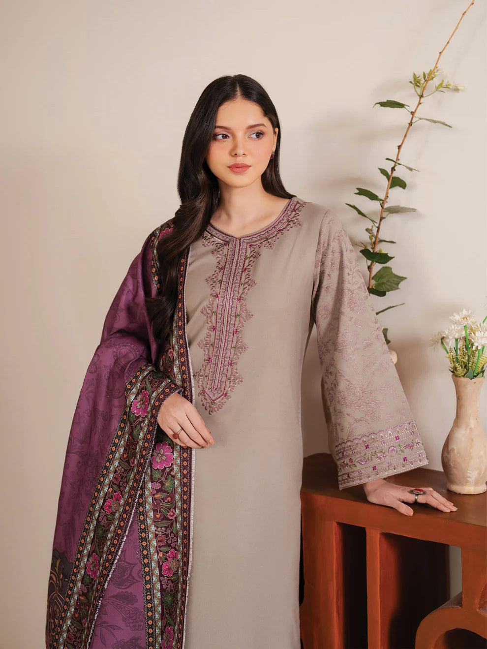 Jazmin - Winter 3PC Dhanak Embroidered Suit - kp3309