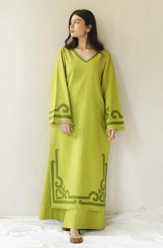 Dyot - Winter 2PC Dhanak Embroidered Suit - KP1276
