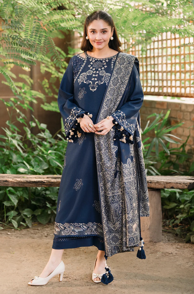 Izel - Winter 3PC Dhanak Embroidered Suit - kp1322