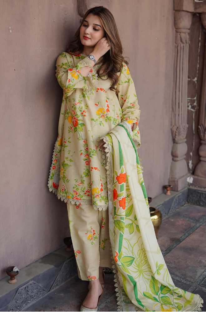 Sapphire - Winter 3PC Karandi Digital Print Dress - KP33121